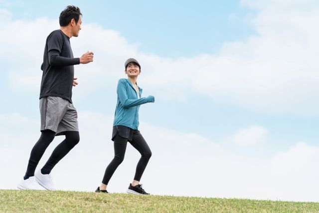 不眠症の改善には日中の運動が関係?